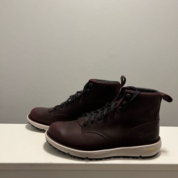 Danner Logger 917 GTX Boots - Womens 7 - Picture 1 of 5